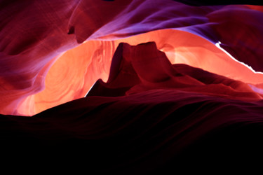Fotografie getiteld "Antelope Canyon" door Demirel, Origineel Kunstwerk, Digitale fotografie