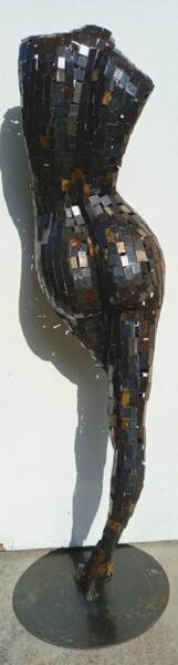 Sculpture titled "Pinup" by Denis Fourez, Original Artwork, Metals