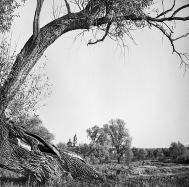 Photography titled "Вечер в селе Першин…" by Denis Khrameev, Original Artwork, Analog photography Mounted on Wood Stretcher…