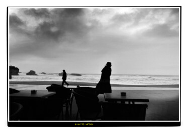 Photography titled "BIARRITZ" by Denis Pourcher, Original Artwork, Non Manipulated Photography