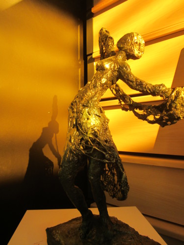 Sculpture intitulée "La danse" par Denise Adolle Arquilliere, Œuvre d'art originale, Plâtre