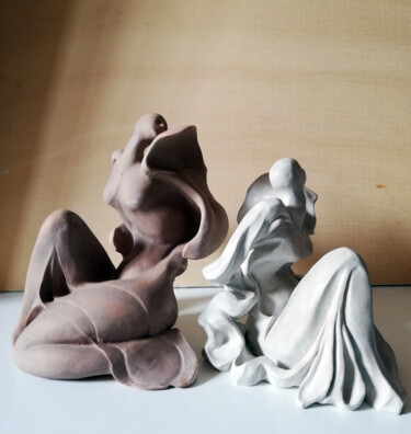 Sculptuur getiteld "metamorfosi 1" door Denise Gemin, Origineel Kunstwerk, Keramiek