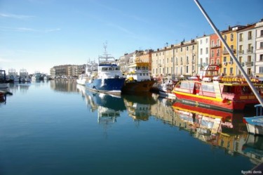 Photographie intitulée "sete port" par Denis Figorito, Œuvre d'art originale