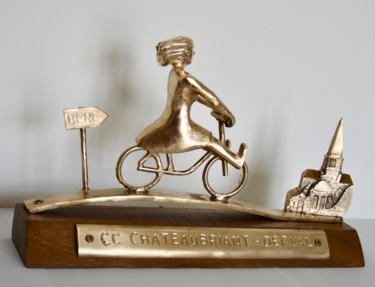 Sculpture intitulée "trophée "allons-y à…" par Denis Thebaudeau, Œuvre d'art originale, Métaux