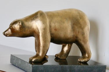 Sculpture titled "Ours Blanc Bronze" by Denis Thebaudeau, Original Artwork, Metals