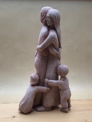 Sculptuur getiteld "papa maman terre cu…" door Denis Thebaudeau, Origineel Kunstwerk, Terra cotta