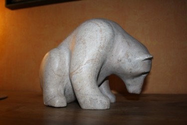 Скульптура под названием "ours" - Denis Thebaudeau, Подлинное произведение искусства, Камень