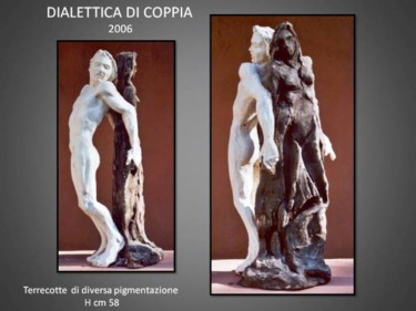 Scultura intitolato "dialettica di coppia" da Antonio De Paoli, Opera d'arte originale, Terracotta