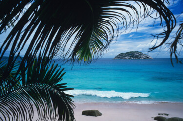 Artes digitais intitulada "Seychelles Beach wi…" por Derek Harris, Obras de arte originais, Fotografia Não Manipulada
