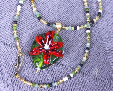 Design titled "Lily Flower Star ne…" by Rasa Cepele, Original Artwork, Jewelry