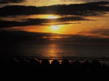 Photographie intitulée "coucher de soleil à…" par Didier Piron, Œuvre d'art originale, Photographie non manipulée