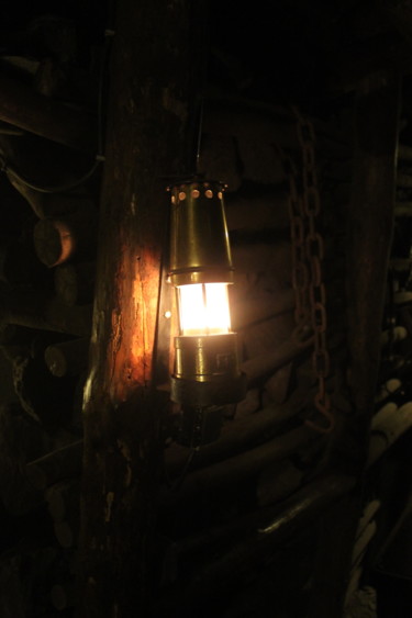 Photographie intitulée "La lampe de mineur" par Didier Piron, Œuvre d'art originale