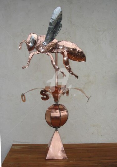Скульптура под названием "Girouette Abeille (…" - Gepo, Подлинное произведение искусства, Металлы