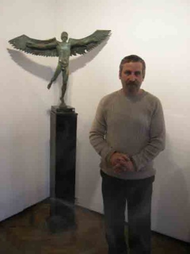 Sculpture intitulée "Icar" par Dilian Houbanov, Œuvre d'art originale