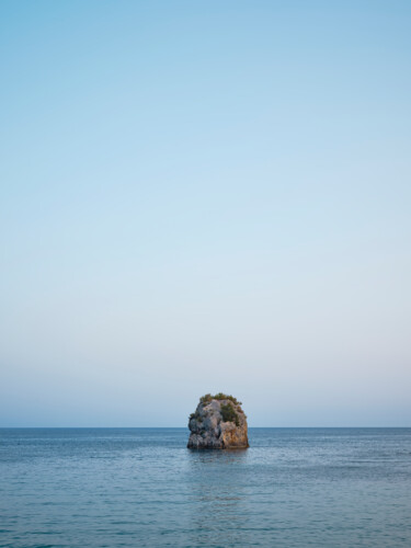 Фотография под названием "The rock" - Dimitrios Paterakis, Подлинное произведение искусства, Цифровая фотография
