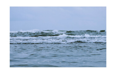 Photographie intitulée "Waves" par Dinil Samarasinha, Œuvre d'art originale, Photographie numérique