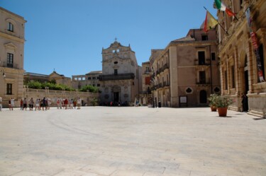 Fotografie getiteld "4. Ortigia - piazza…" door Doen, Origineel Kunstwerk, Digitale fotografie