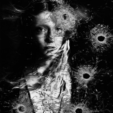 We are not bullet prof after all Photographie intitulée "We are not bullet p…" par Dodi Ballada, Œuvre d'art originale, Light Painting
