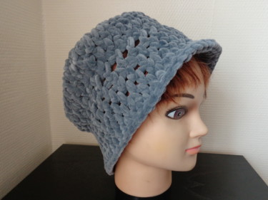 Artisanat intitulée "CHAPEAU CLOCHE GRIS" par Domcreations35, Œuvre d'art originale, Chapeaux et casquettes