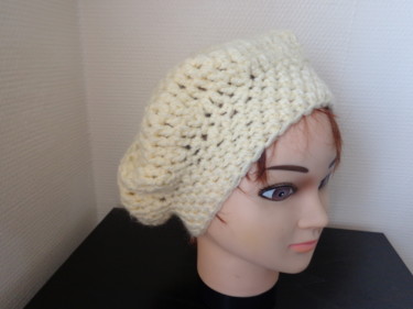 Artisanat intitulée "BERET BEIGE" par Domcreations35, Œuvre d'art originale, Chapeaux et casquettes