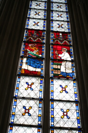 Photographie intitulée "8345 vitraux à la c…" par Dominique Goujard, Œuvre d'art originale