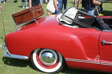 Photographie intitulée "9823 voiture ancien…" par Dominique Goujard, Œuvre d'art originale, Photographie numérique