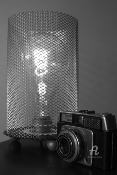 Photographie intitulée "159 luminaire" par Dominique Goujard, Œuvre d'art originale, Photographie numérique