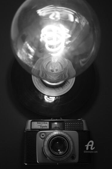 摄影 标题为“161 luminaire” 由Dominique Goujard, 原创艺术品, 数码摄影