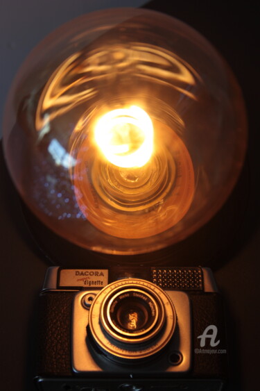 Photographie intitulée "156 luminaire" par Dominique Goujard, Œuvre d'art originale, Photographie numérique
