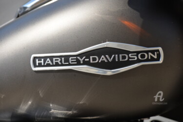 Photography titled "6492 Harley-Davidson" by Dominique Goujard, Original Artwork, Digital Photography