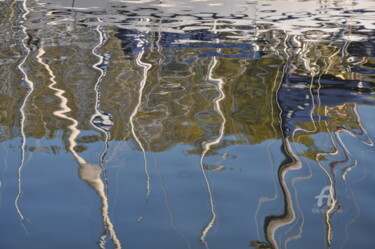Photography titled "Reflets sur eau" by Dominique Goujard, Original Artwork