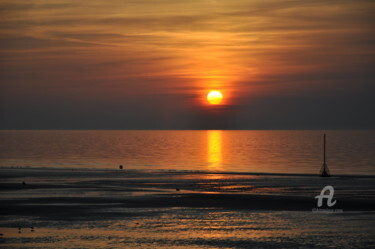 Photographie intitulée "Coucher de soleil à…" par Dominique Goujard, Œuvre d'art originale