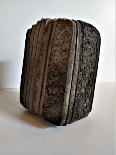 Skulptur mit dem Titel "Equilibre géométriq…" von Dominique Jolivet, Original-Kunstwerk, Terra cotta