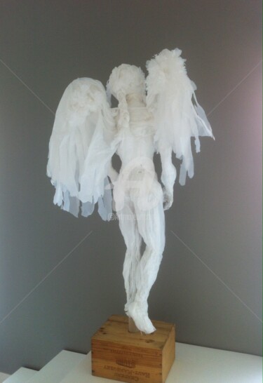 Sculpture intitulée "Ange blanc" par Madorssane, Œuvre d'art originale, Plastique