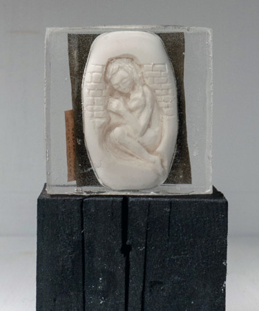 Sculpture titled "Woman with cat" by Ulugbek Doschanov, Original Artwork, Wood