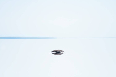 Photography titled "UFO L.E. 1/3" by Dmitry Pitenin, Original Artwork, Non Manipulated Photography