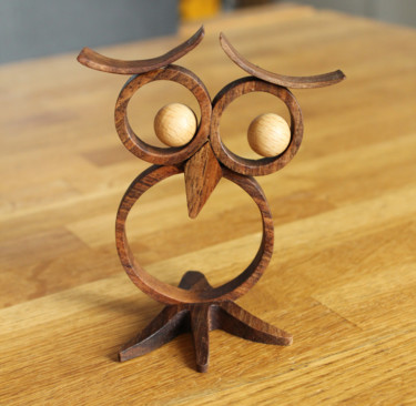 Artisanat intitulée "Hibou ( caillou, ch…" par Du Bout Des Bois, Œuvre d'art originale