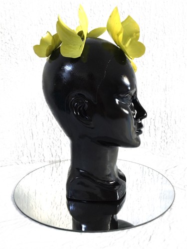 Sculpture titled "YELLOW BUTTERLY HEAD" by Ays Duo, Original Artwork, Plastic