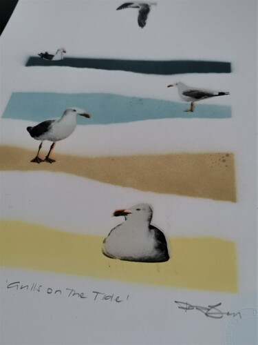 Gravures & estampes intitulée "'Gulls on the Tide'…" par Dylan Bell (Bells Galleries), Œuvre d'art originale, Acrylique