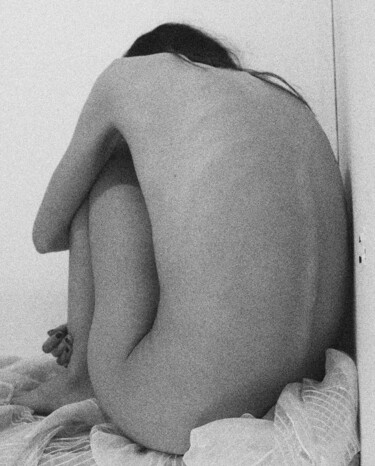 Photographie intitulée "Fetus 2" par Dzovig Arnelian, Œuvre d'art originale, Photographie numérique