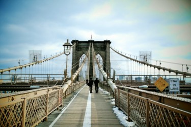 Photographie intitulée "Crossing The Bridge" par Eve-Anne Trehin, Œuvre d'art originale, Photographie numérique