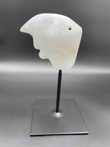 Скульптура под названием "Poisson d'albâtre" - Edith Bk, Подлинное произведение искусства, Камень