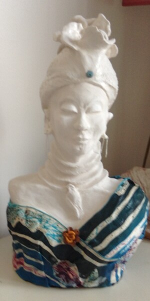 Sculpture titled "Elegance" by Edith Chitrit, Original Artwork, Terra cotta