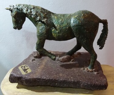 Sculpture titled "Cavallo" by Edo Romildo Chiari, Original Artwork, Stone