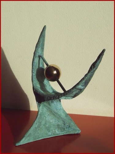 Sculptuur getiteld "La bola fija." door Edsel Selberie (E-Art Explosion.), Origineel Kunstwerk, Anders