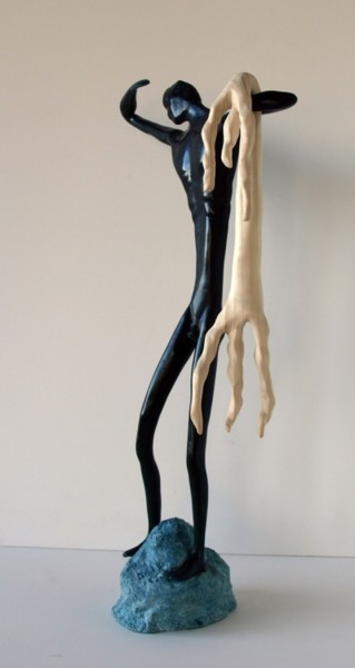 Skulptur mit dem Titel "The agony of Natura" von Edu Luna, Original-Kunstwerk, Gemischte Medien