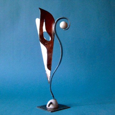 Skulptur mit dem Titel "The announcer" von Edu Luna, Original-Kunstwerk, Metalle