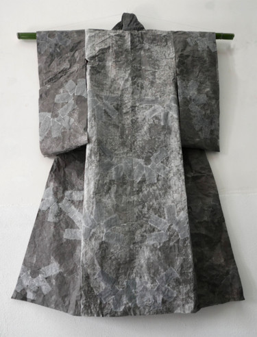 Skulptur mit dem Titel "tribute to M.M." von Elisabeth Gérony, Original-Kunstwerk, Pigmente