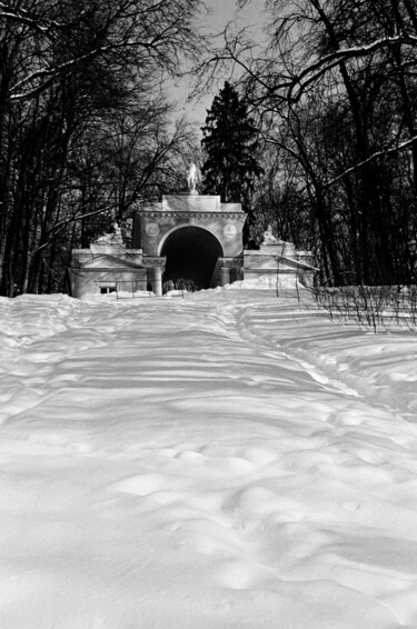 Fotografie getiteld "Screaming arch" door Ekaterina Kastalskaya, Origineel Kunstwerk, Film fotografie