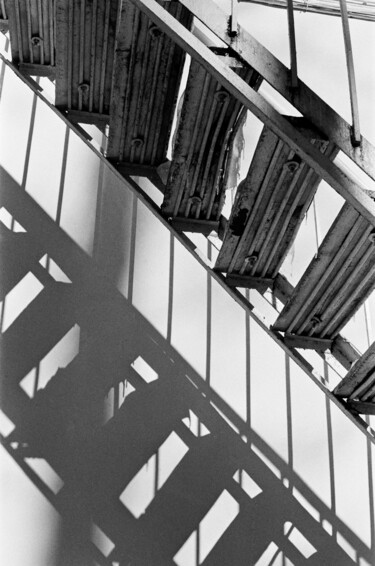 Fotografie getiteld "Shadow steps" door Ekaterina Kastalskaya, Origineel Kunstwerk, Film fotografie